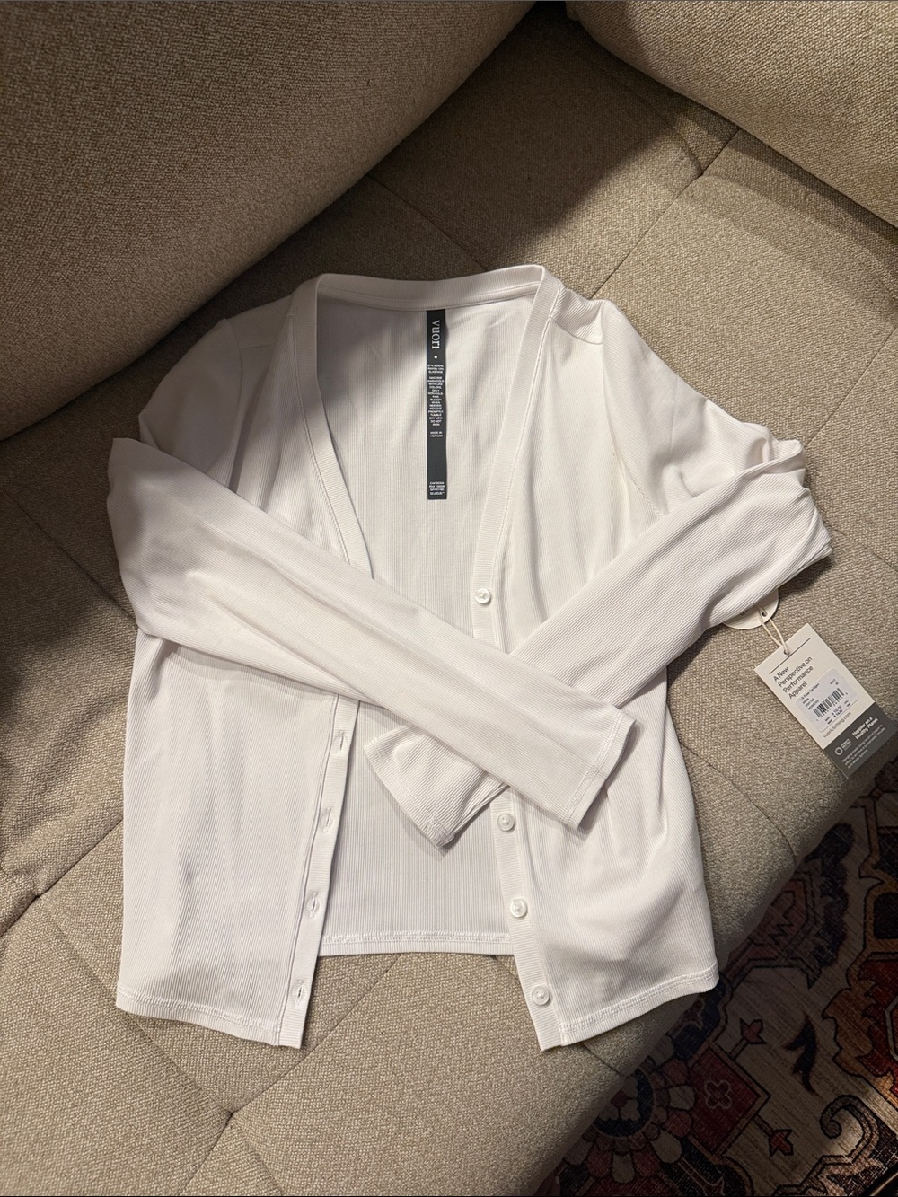 NWT Vuori - Long Sleeve Pose Cardigan